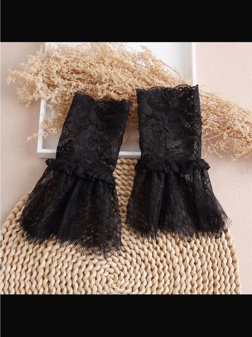 Black Lace Fingerless Wrist Gloves - Elegant Women's Accessory